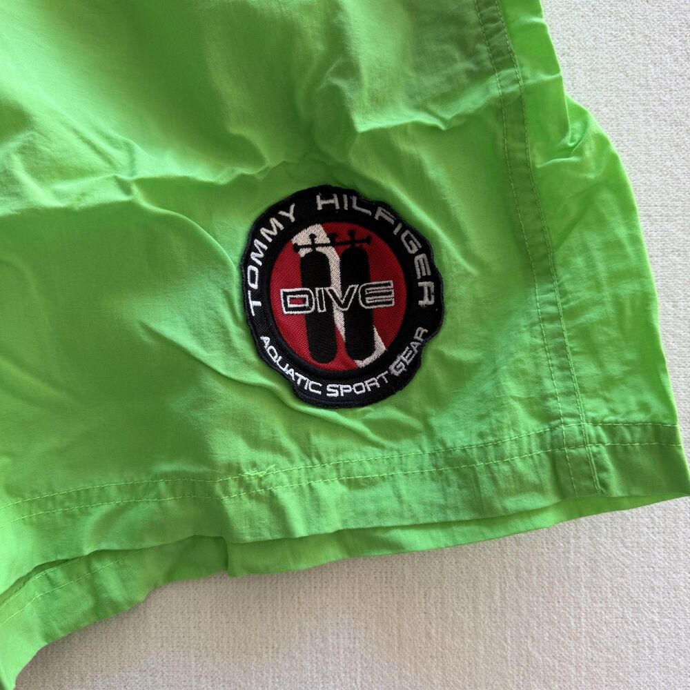 Tommy Hilfiger Swim Shorts Mens XL Green Dive Logo Trunks Mesh Lined Quick Dry - Picture 2 of 7